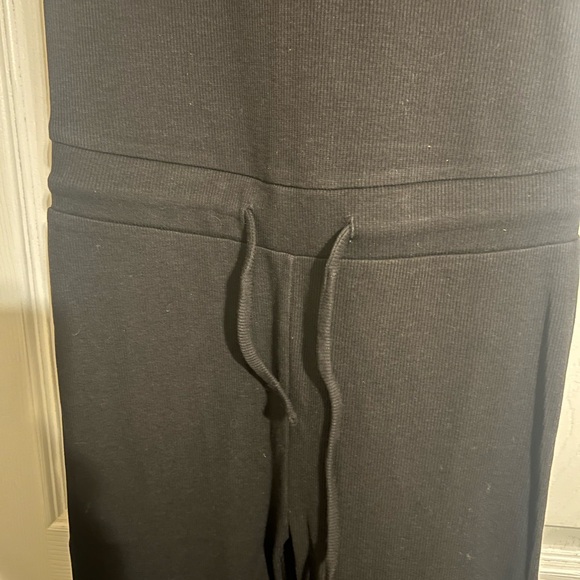 Olivaceous ribbed black jumpsuit with drawstring waist side L NWOT - Picture 2 of 5